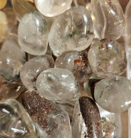 Chlorite in Quartz Tumbled Stone