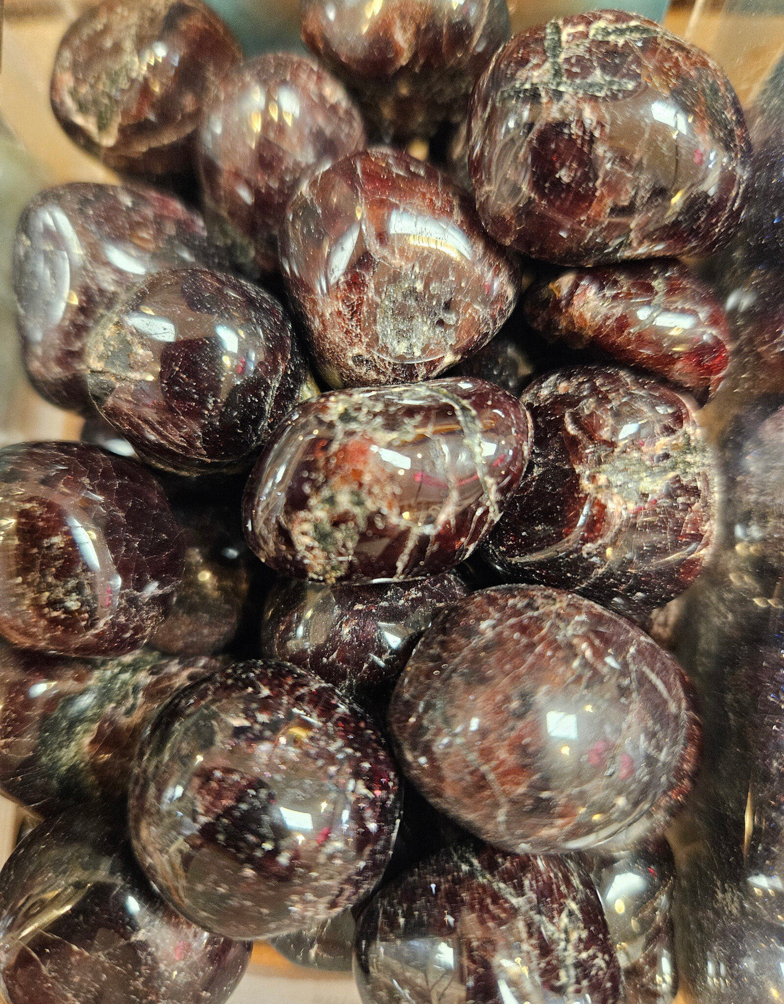 Garnet Tumble Medium