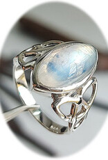 Celtic Infinity Rainbow Moonstone SSilver Ring