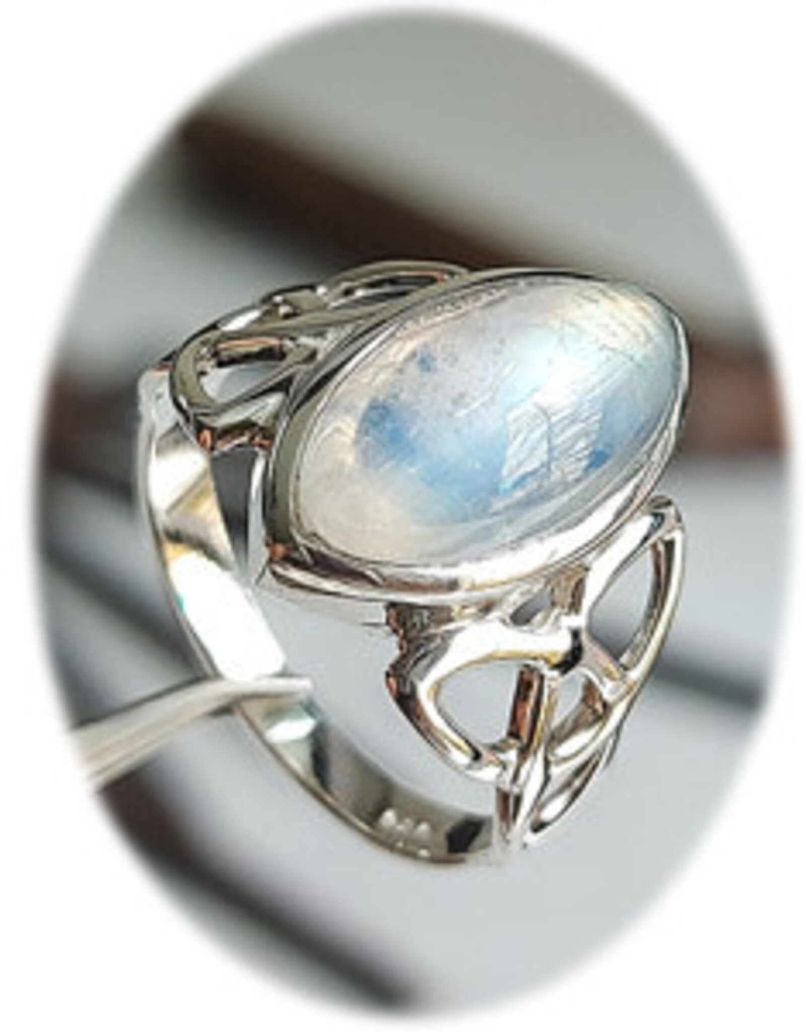 Celtic Infinity Rainbow Moonstone SSilver Ring
