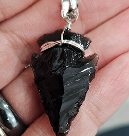Obsidian Arrowhead Pendant