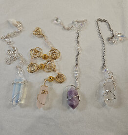 Locally Made by Erin Pendulum