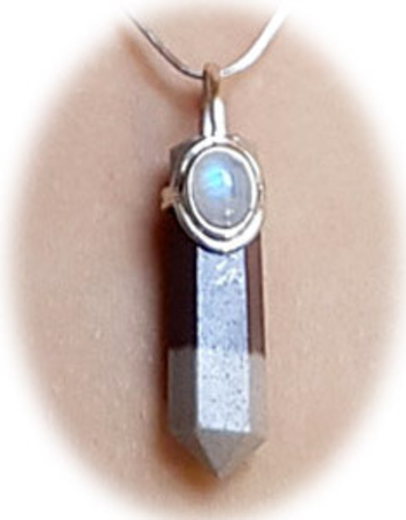 Narmada Point Pendant - moonstone Sterling Silver