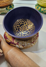 Chakra Singing Bowl w/cushion & baton