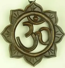 Zenn Small Plaque Om In Lotus