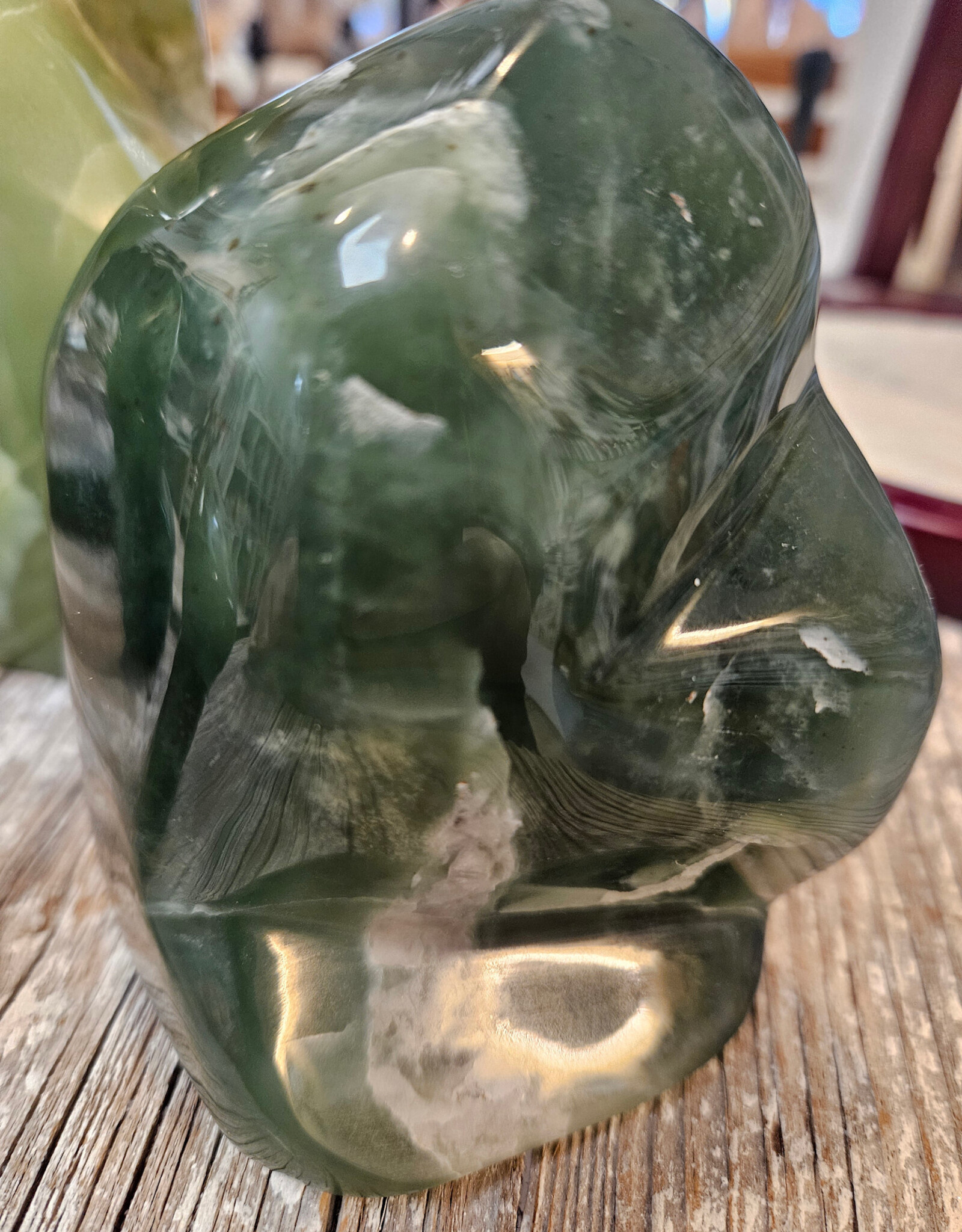 Jade  Nephrite Stand Up Polished High Quality