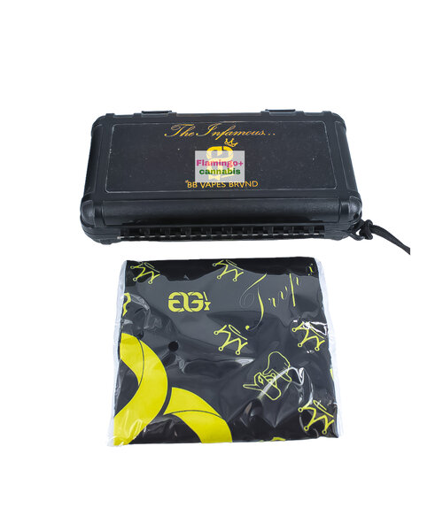 RUGGED TRVPPED OUT HARD CASE + BANDANA