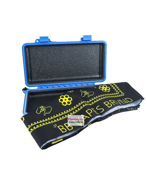 RUGGED TRVPPED OUT HARD CASE + BANDANA