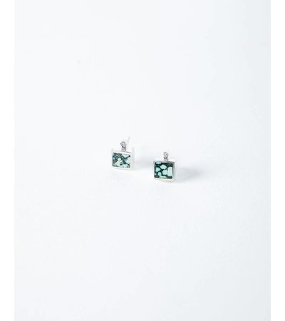 Young In The Mountains CUBE STUD EARRINGS