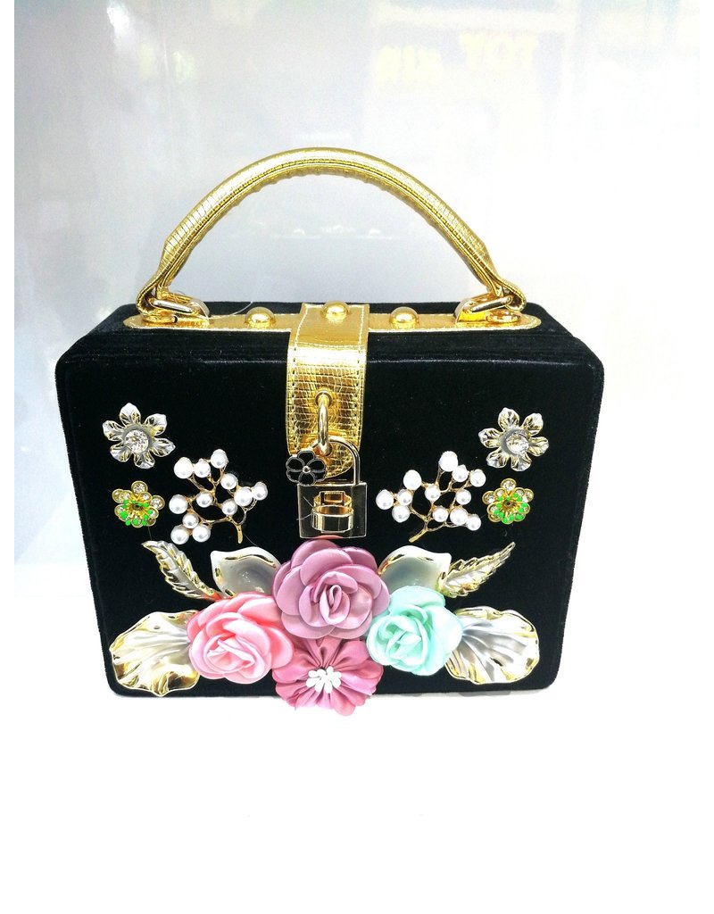 40241324 - Black Square Floral Clutch Bag