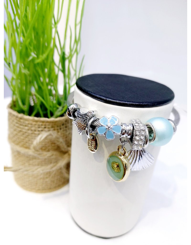 BAE0015-Blue Flower Charm Bracelet