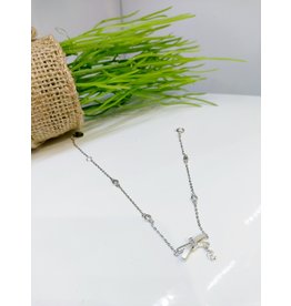 BCF0068 -  Silver Bow, White Bracelet