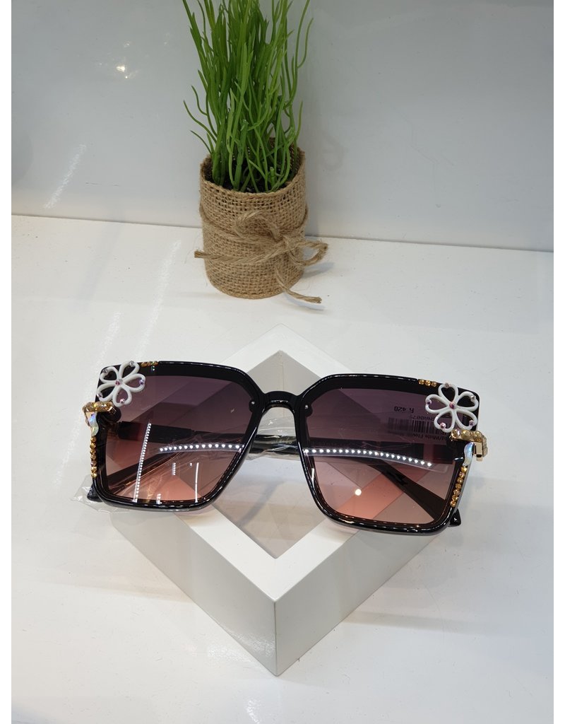 SNA0079- Gold/White Flower Mother Of Pearl Sunglasses