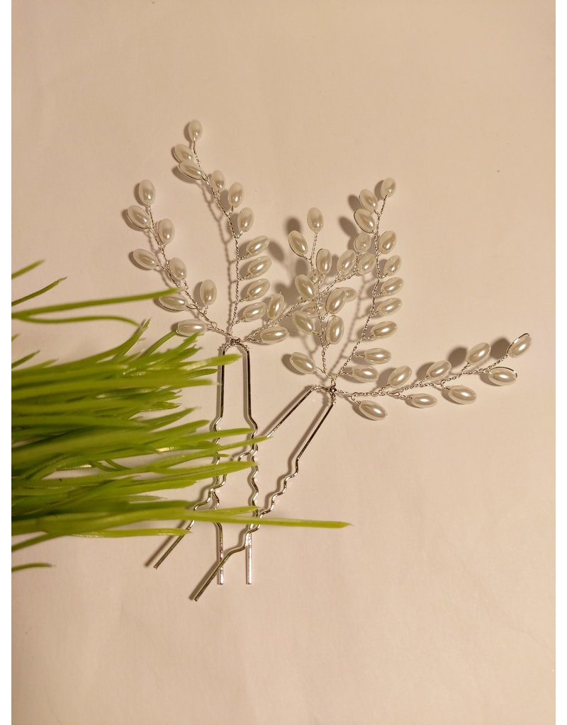 HPD0079 -50317119   SILVER PEARL HAIR PIECE