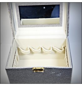 HRG0027 - Silver Vanity Box
