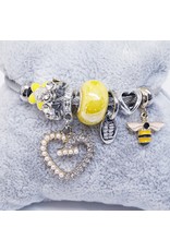 BAF0022 yellow, bee, pearl heart charm bracelet