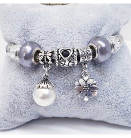 BAF0027 - Grey, Pearl, Flower Charm Bracelet