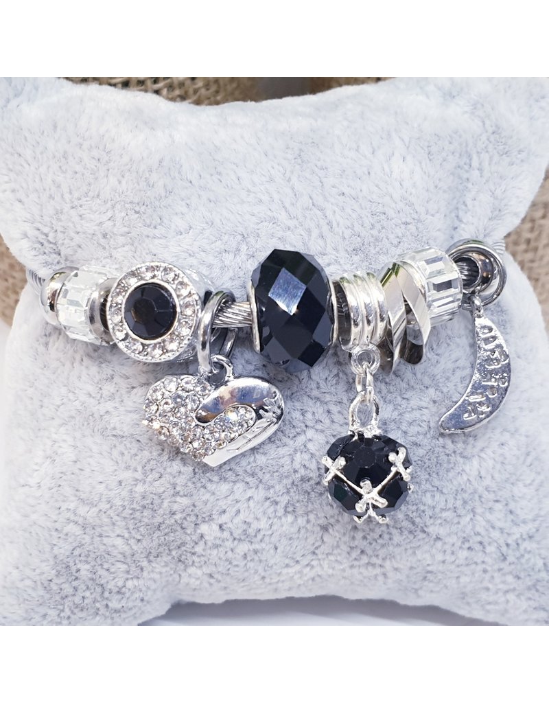 BAF0131 - Black, Heart And Cube Charm Bracelet