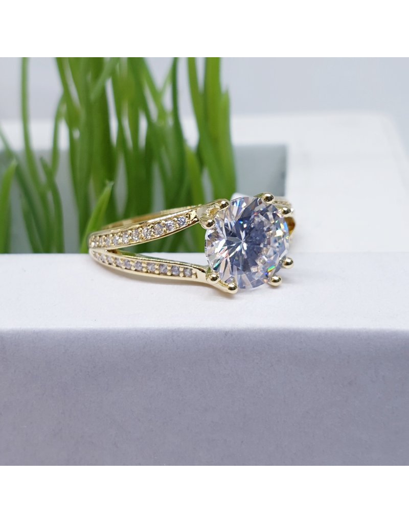 RGF0042-Gold, Diamond Simulant