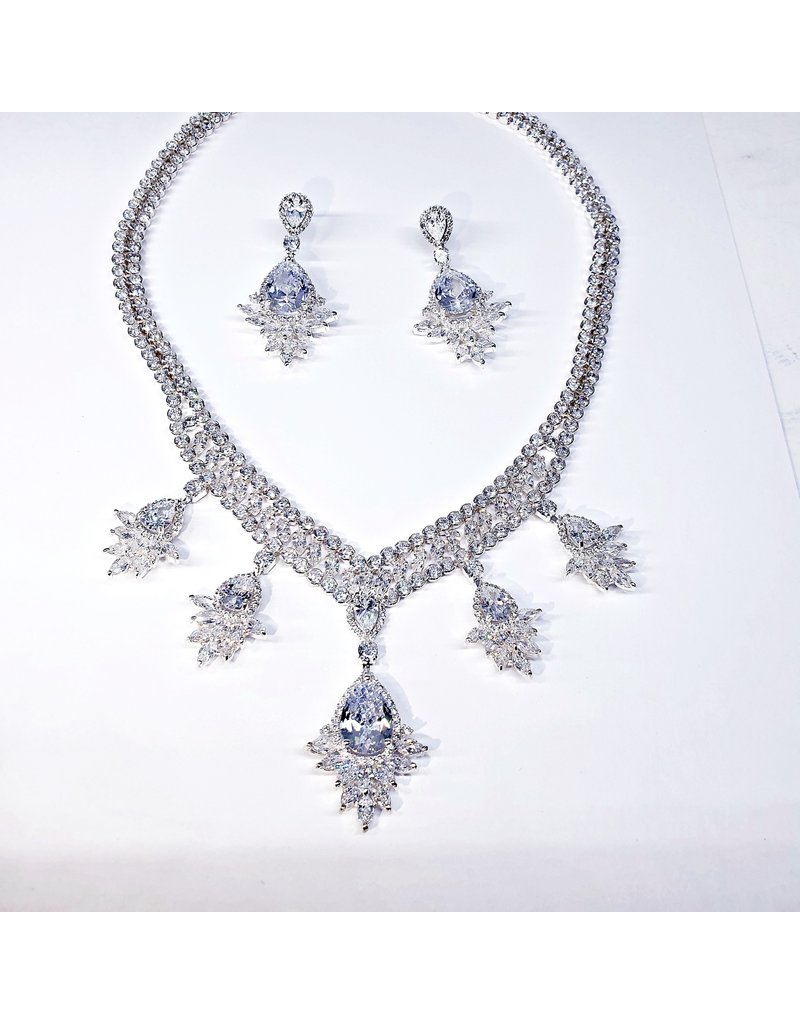 CSE0001 - Silver, Teardrop Formal Set