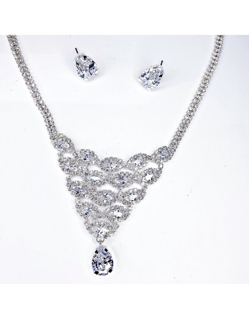 CSE0031 - Silver, Triangular Formal Set