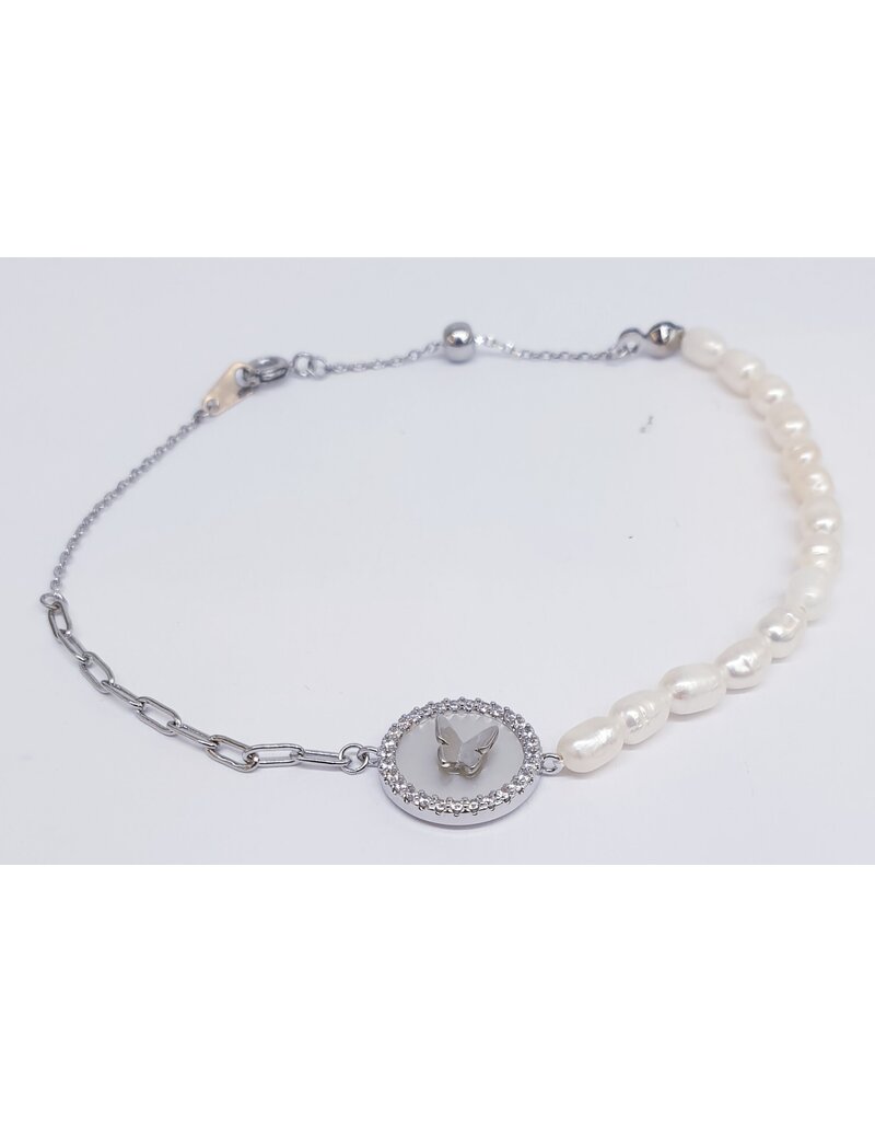 BJJ0104 - Silver, Pearl, Butterfly Adjustable Bracelet