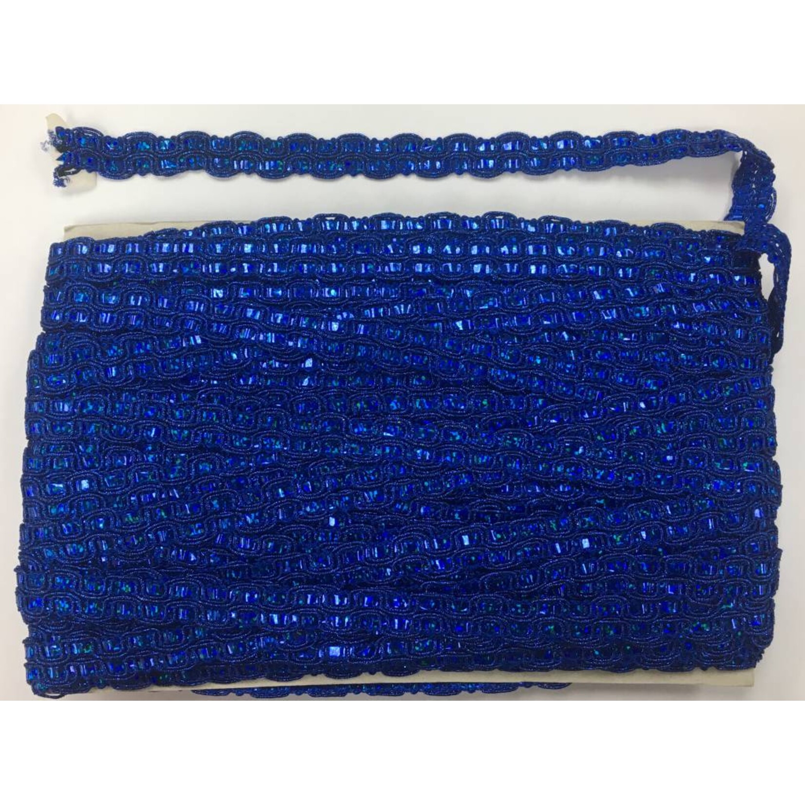 12836 Scallop Braid (card) 36 yards