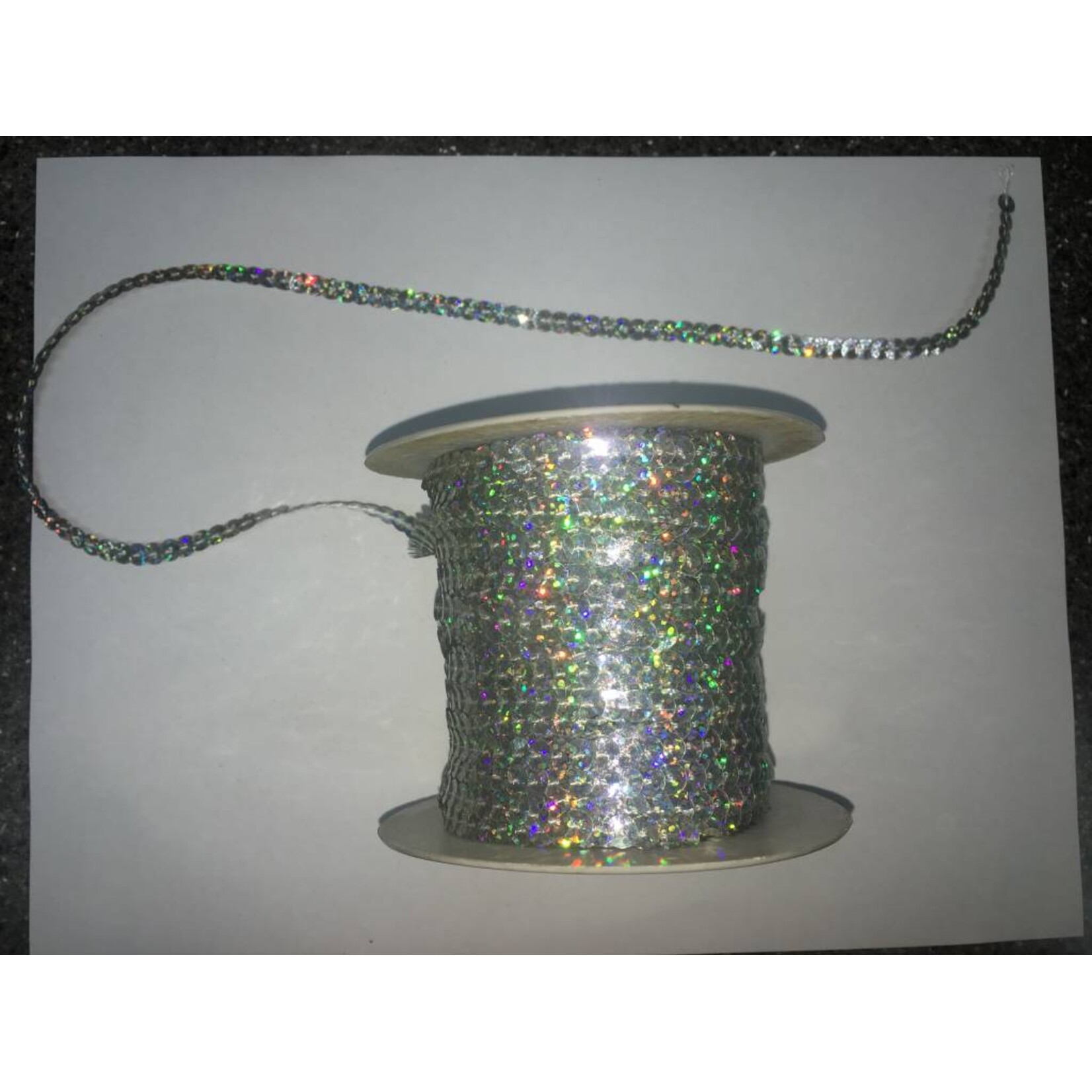 Lazer Sequin On String 6mm