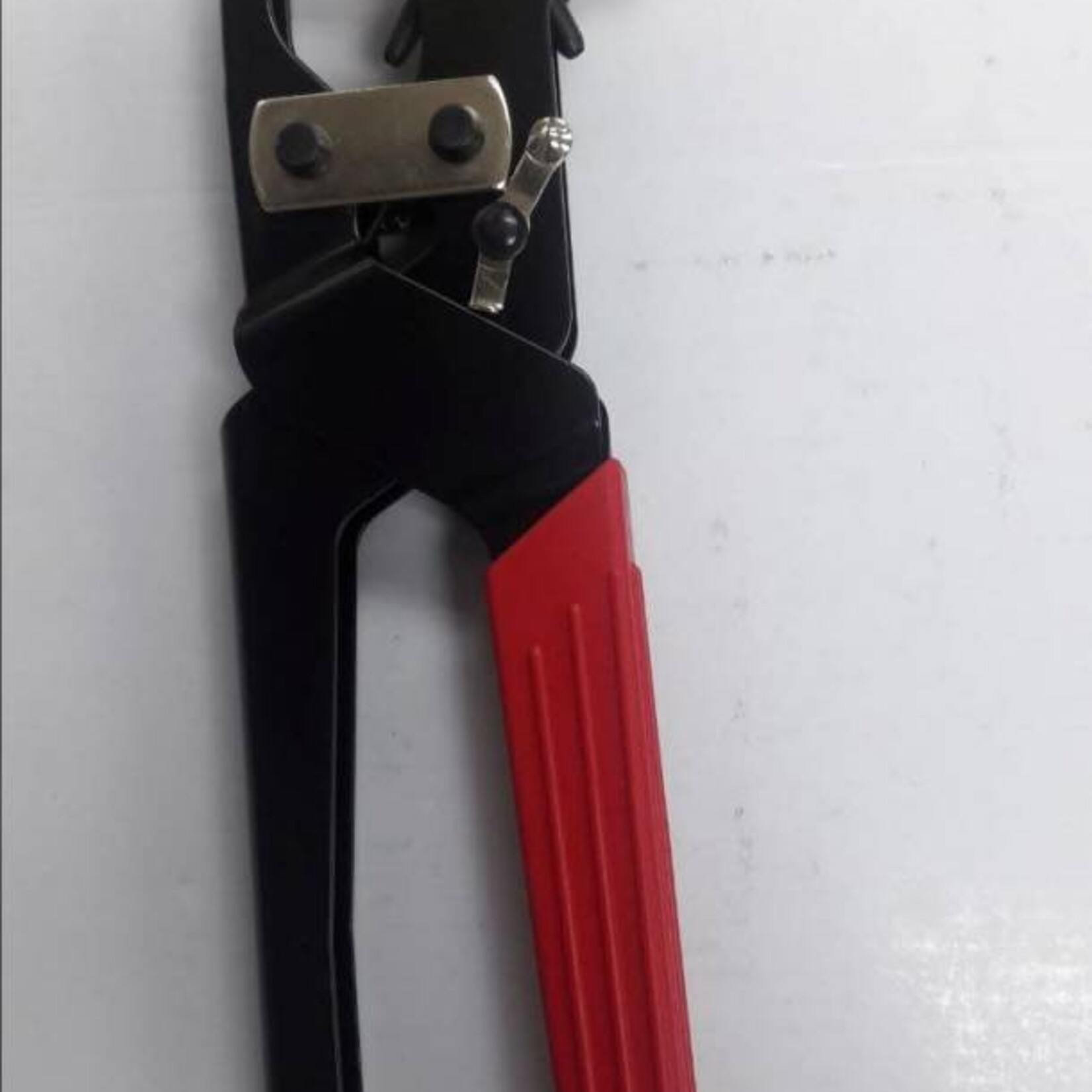 Leather Punch Pliers Black/Red