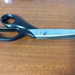 Pinking Shears Black & Silver 8 Inches