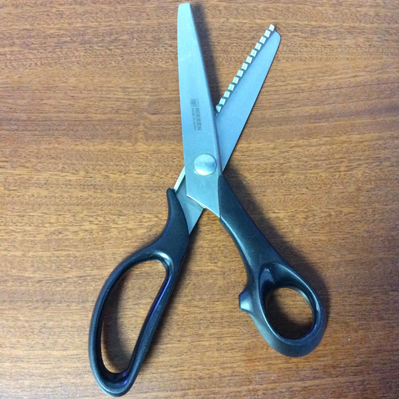 Pinking Shears (Scissors) Black & Silver 8 Inches