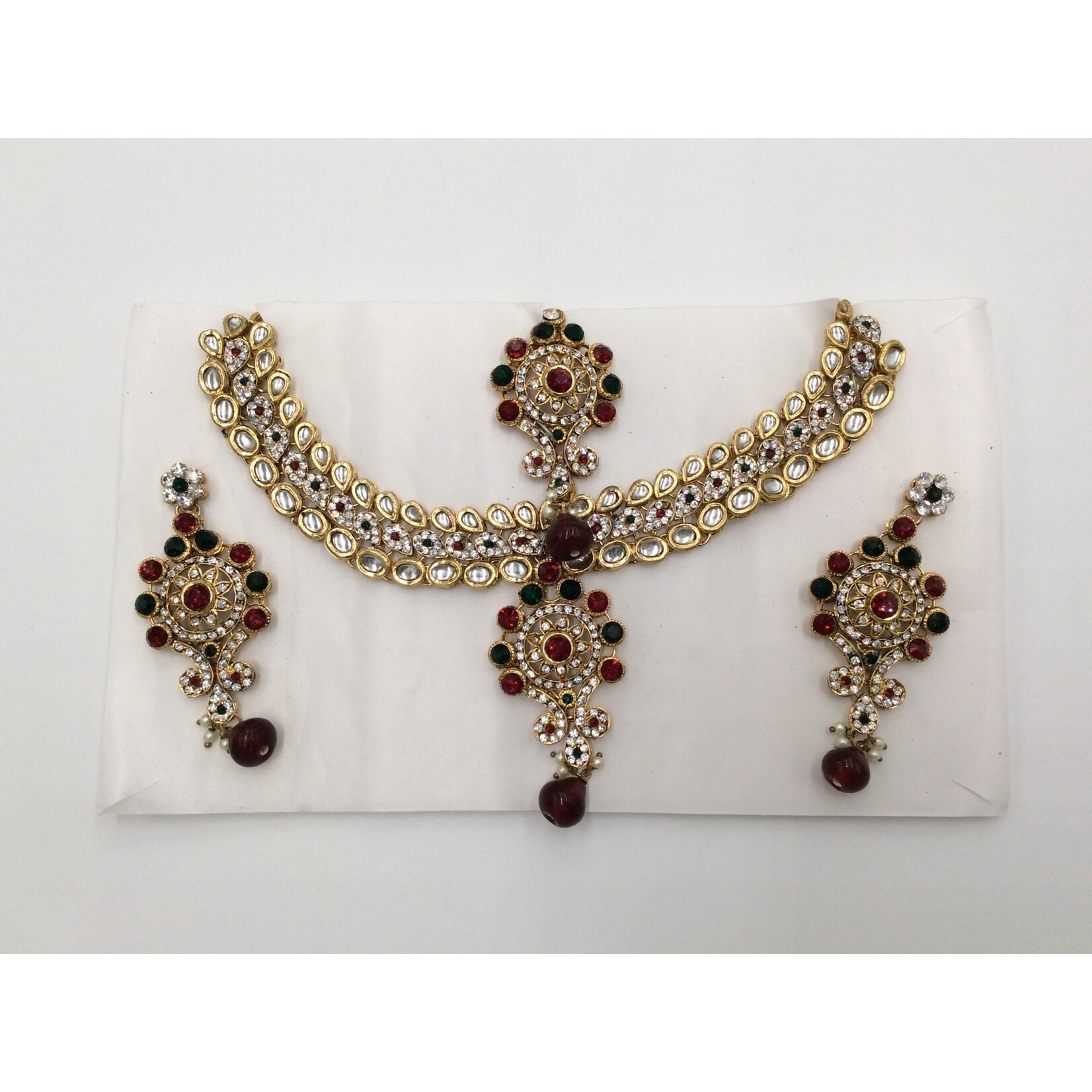 Necklace & Earring Set Red/ Green