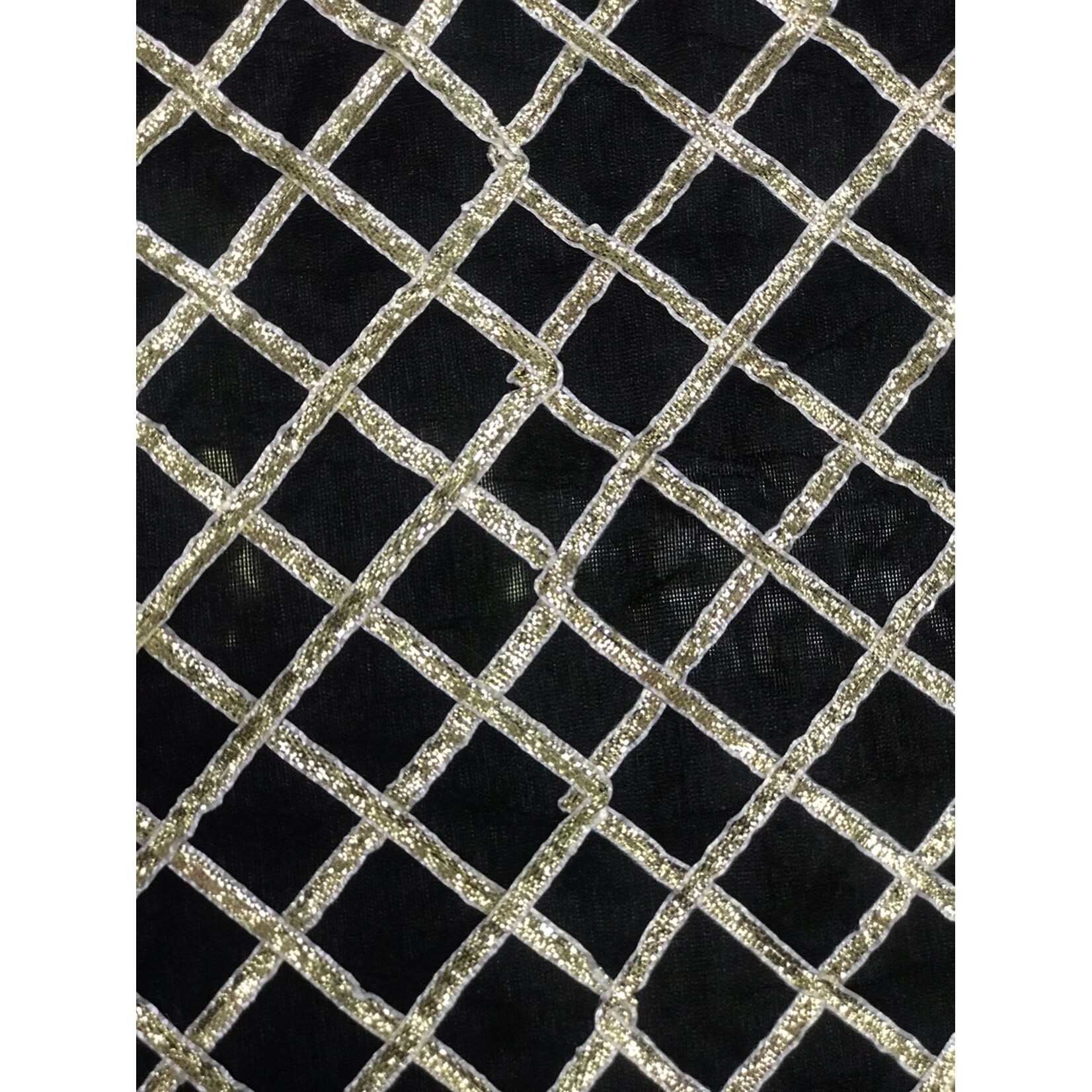 Criss Cross Lame 42 Inches Black