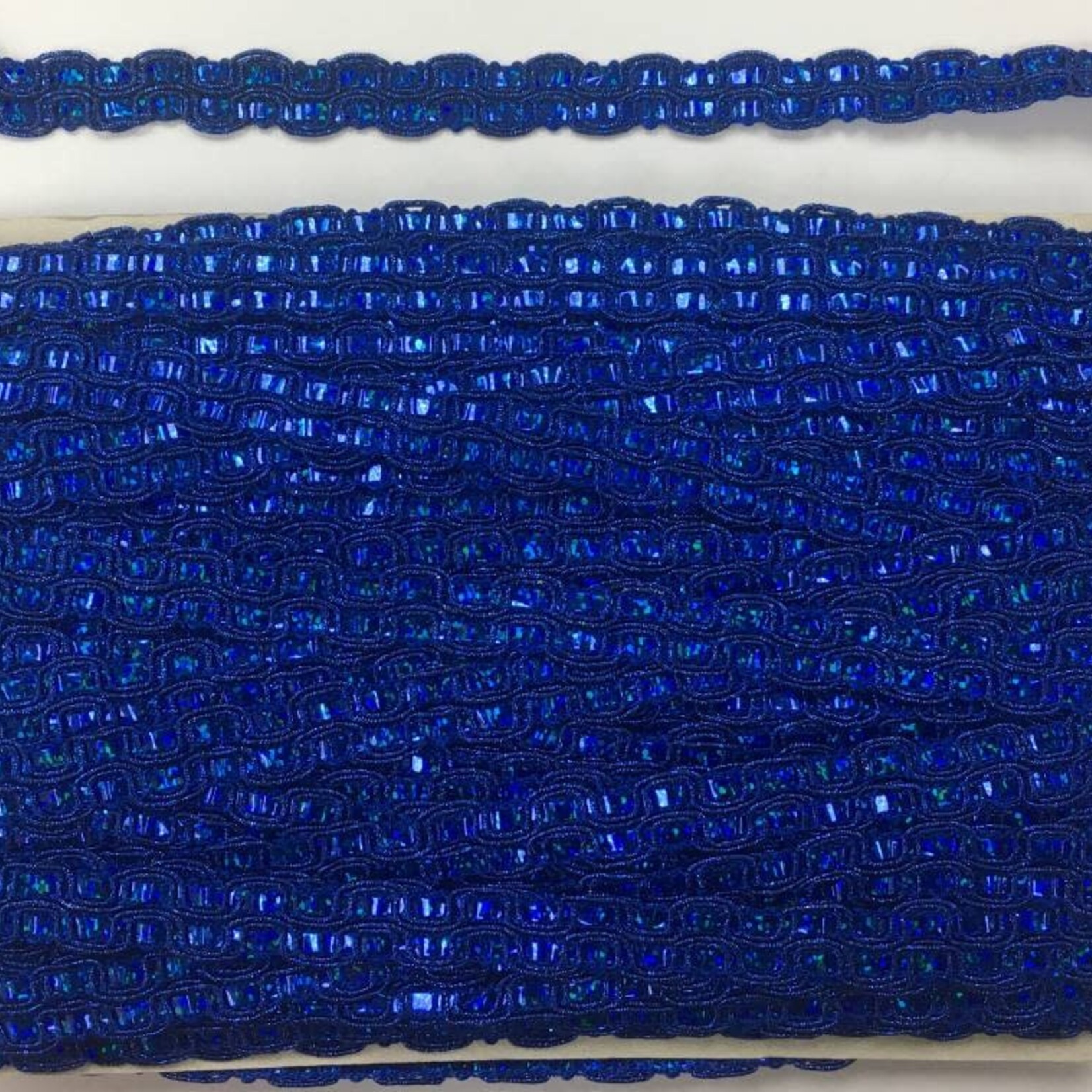 12836 Scallop Braid (card) 36 yards