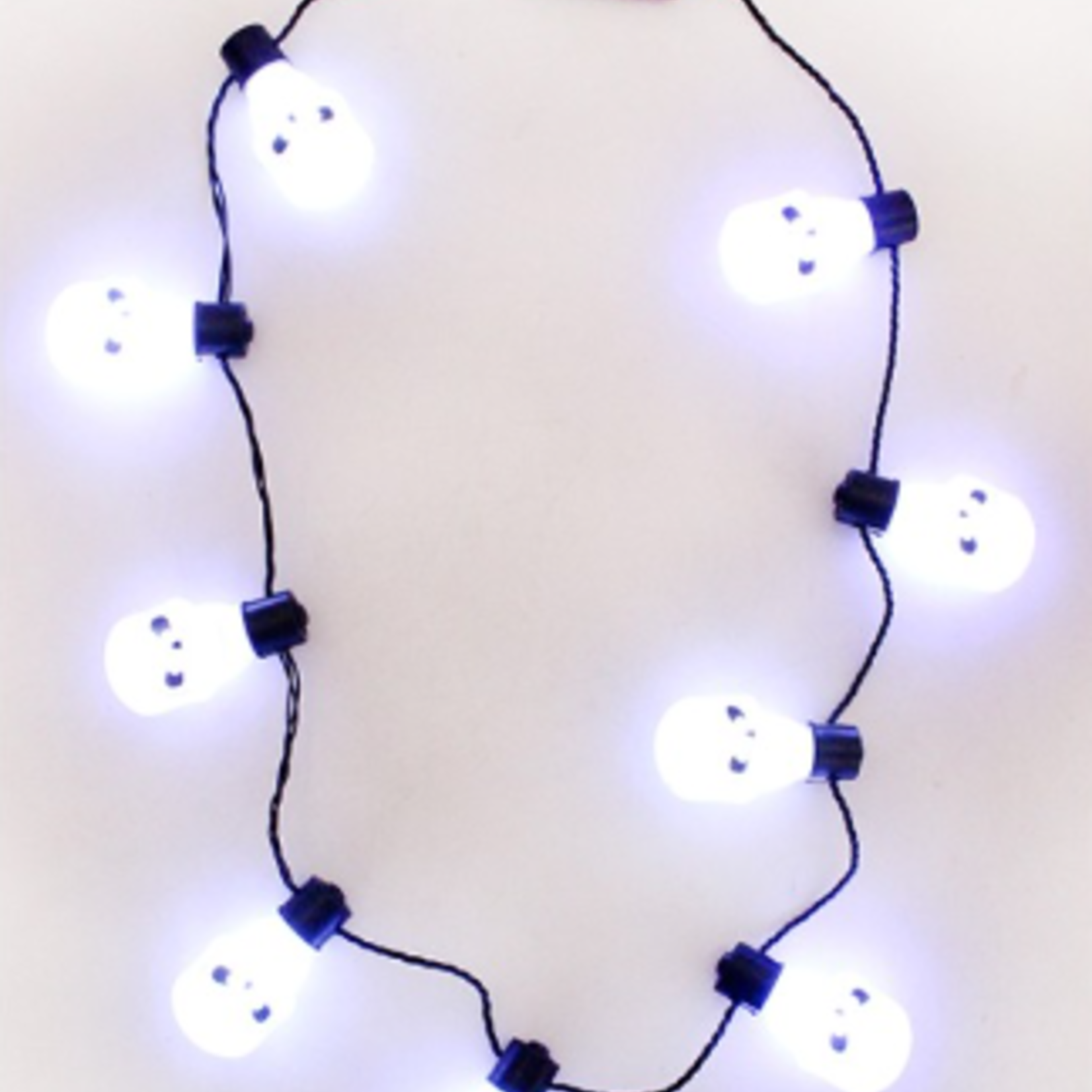 LED White Skulls Necklace (w/battery)