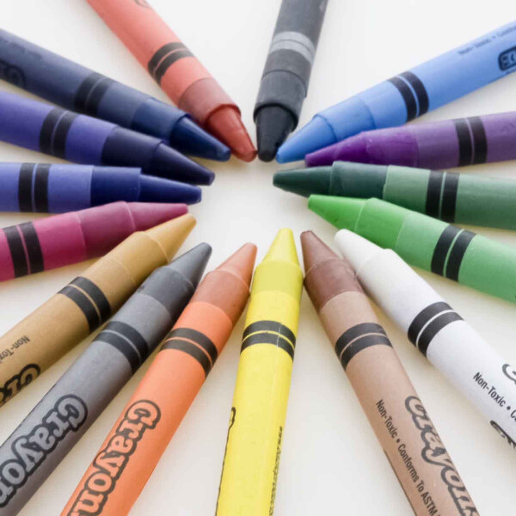 16 Premium Quality Crayon