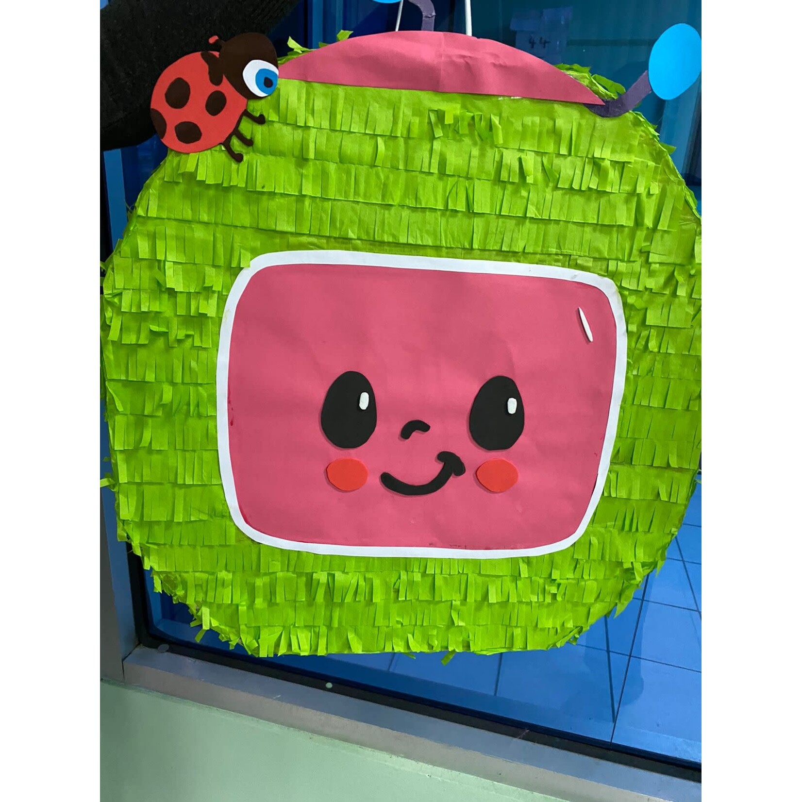 Pinata Coco Melon (Opt 2)