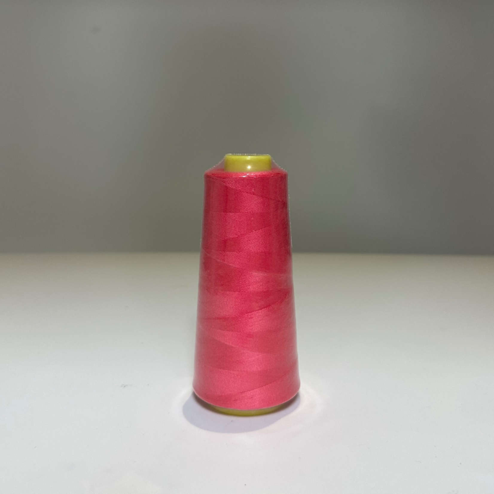 Serging Thread 2000 Yards - Hot Pink
