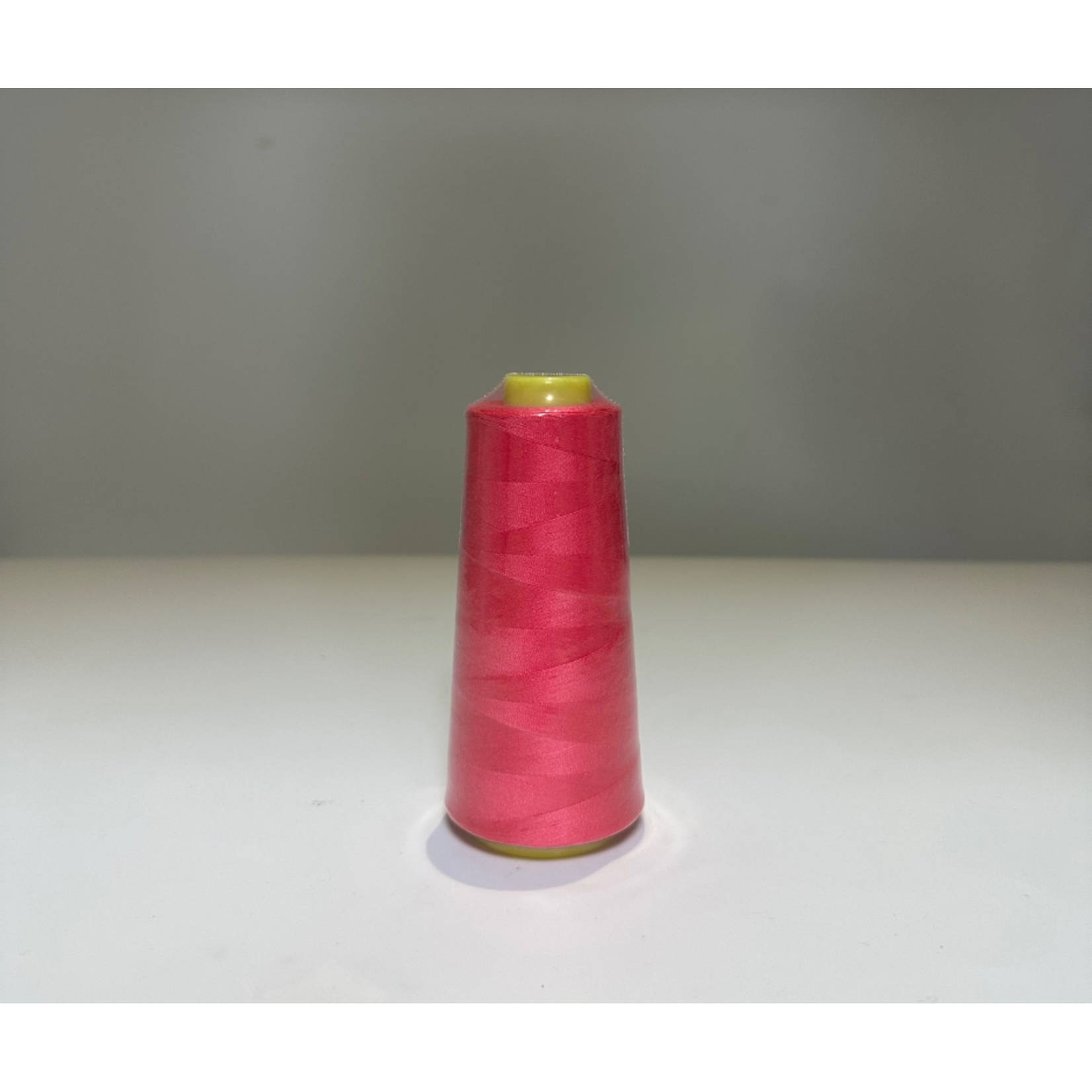 Serging Thread 2000 Yards - Hot Pink