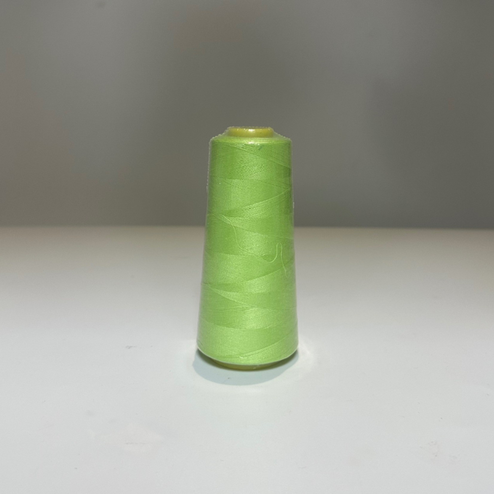 Serging Thread 2000 Yards - Lime Green