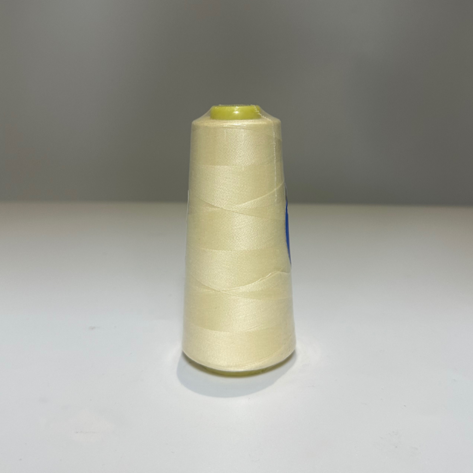 Universal Serging thread 2000 yards