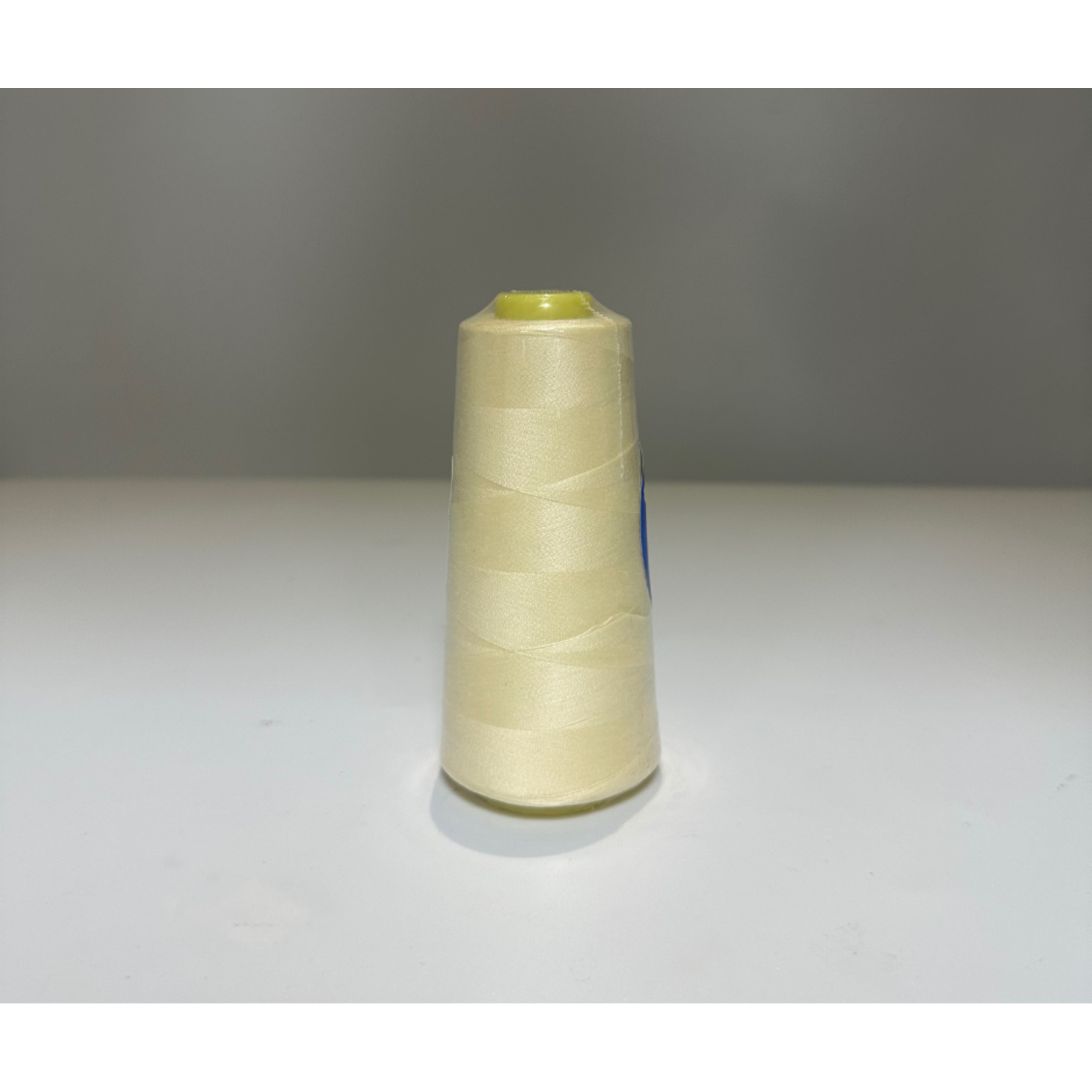 Universal Serging thread 2000 yards