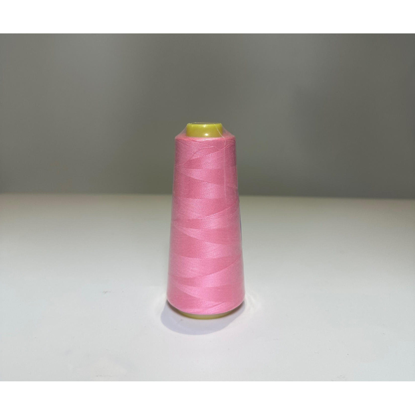 Universal Serging thread 2000 yards