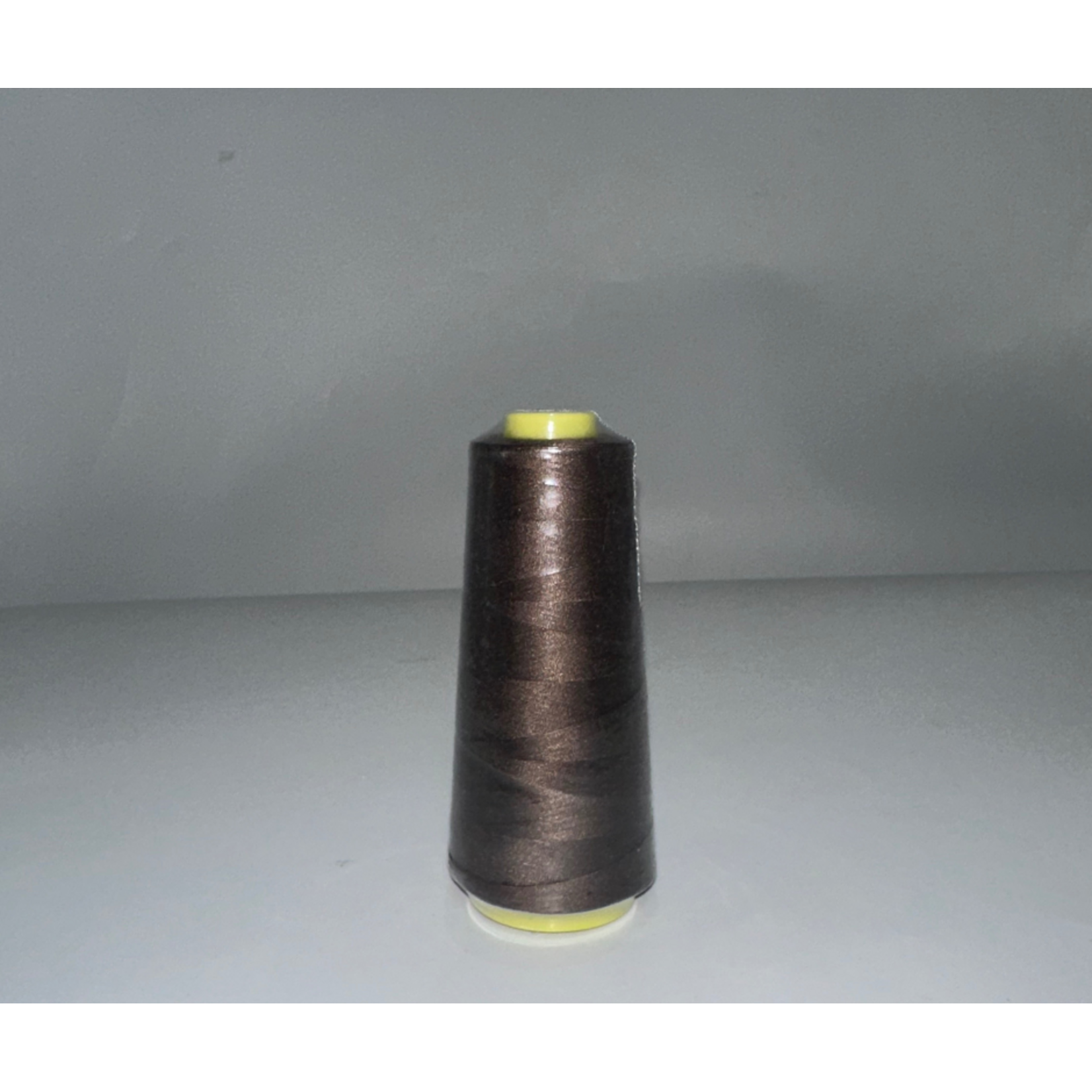 Universal Serging thread 2000 yards