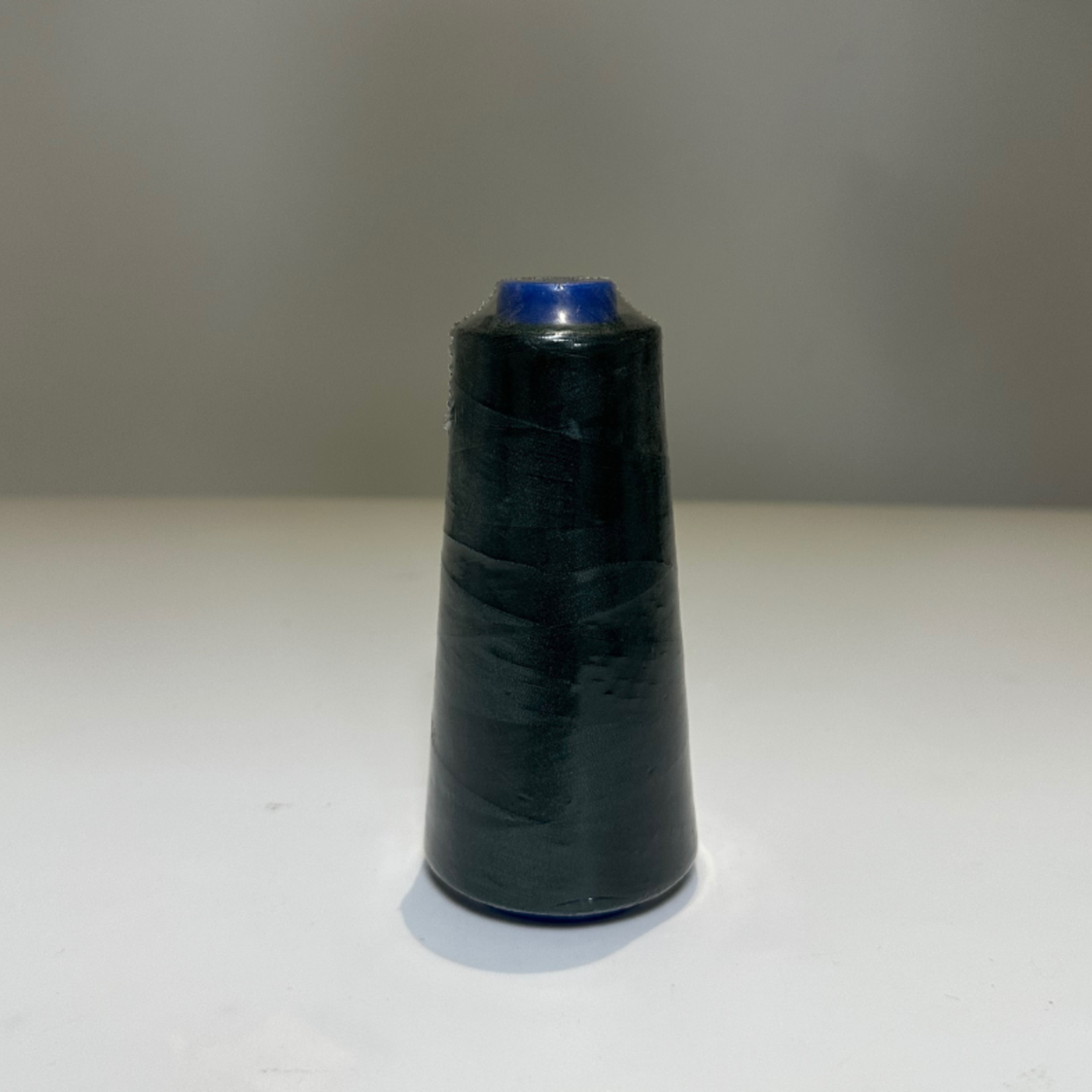 Universal Serging thread 2000 yards