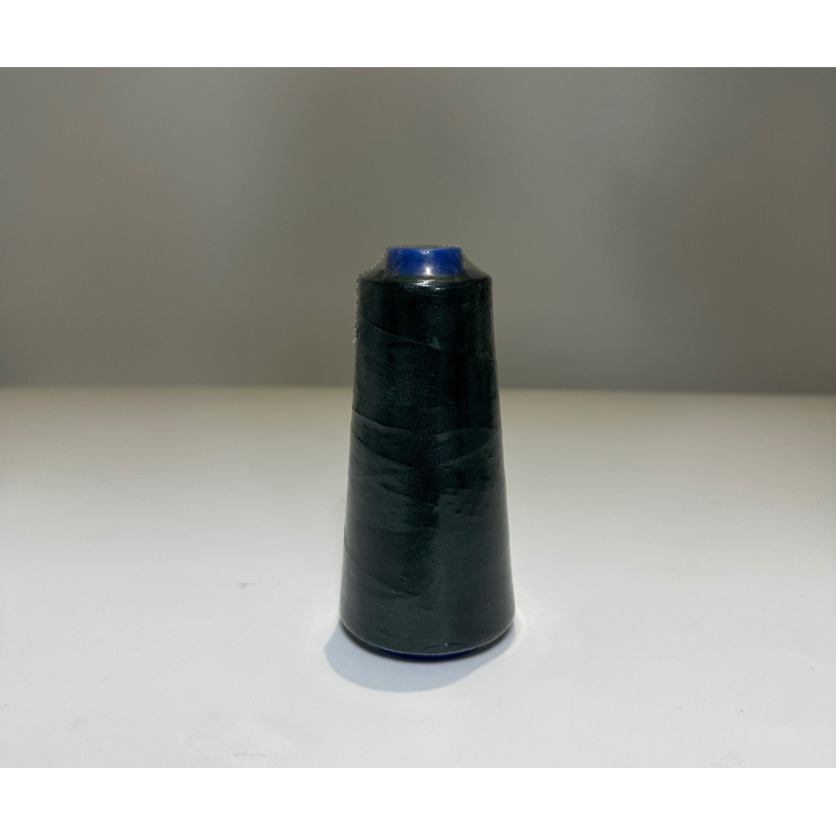 Universal Serging thread 2000 yards