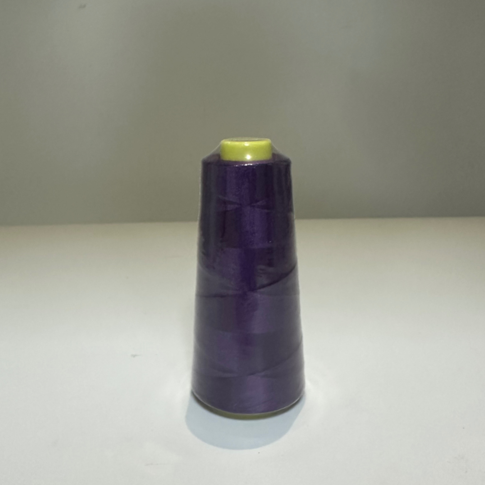 Universal Serging thread 2000 yards