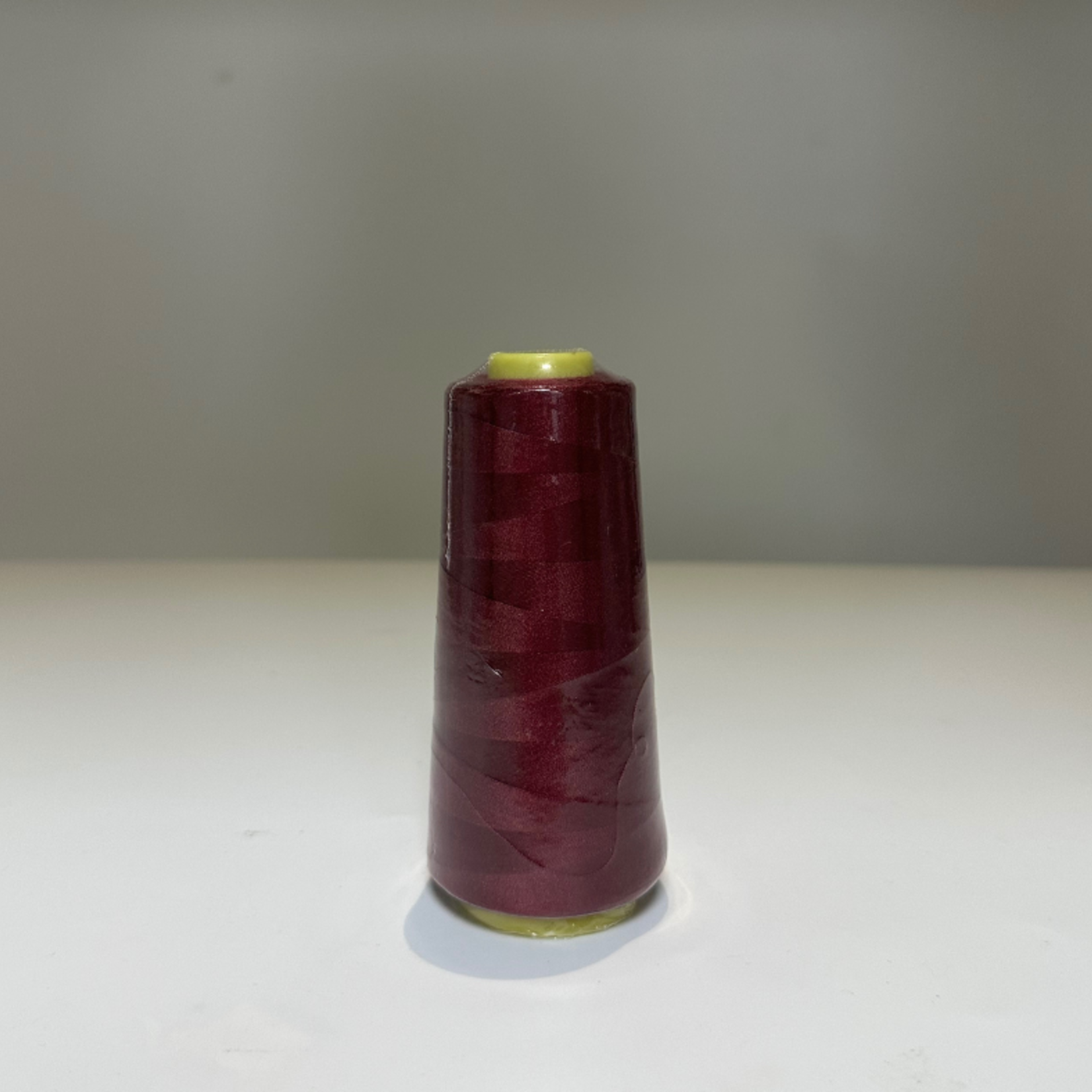 Universal Serging thread 2000 yards