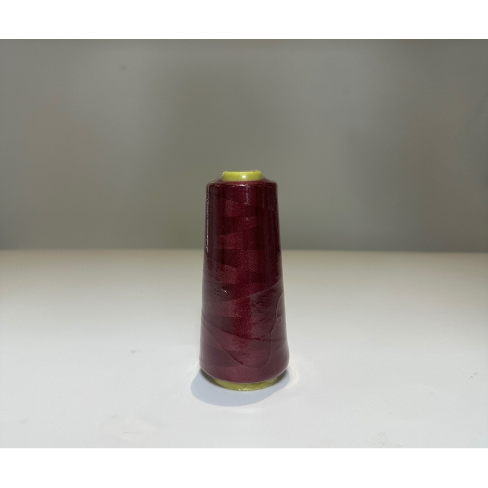 Universal Serging thread 2000 yards
