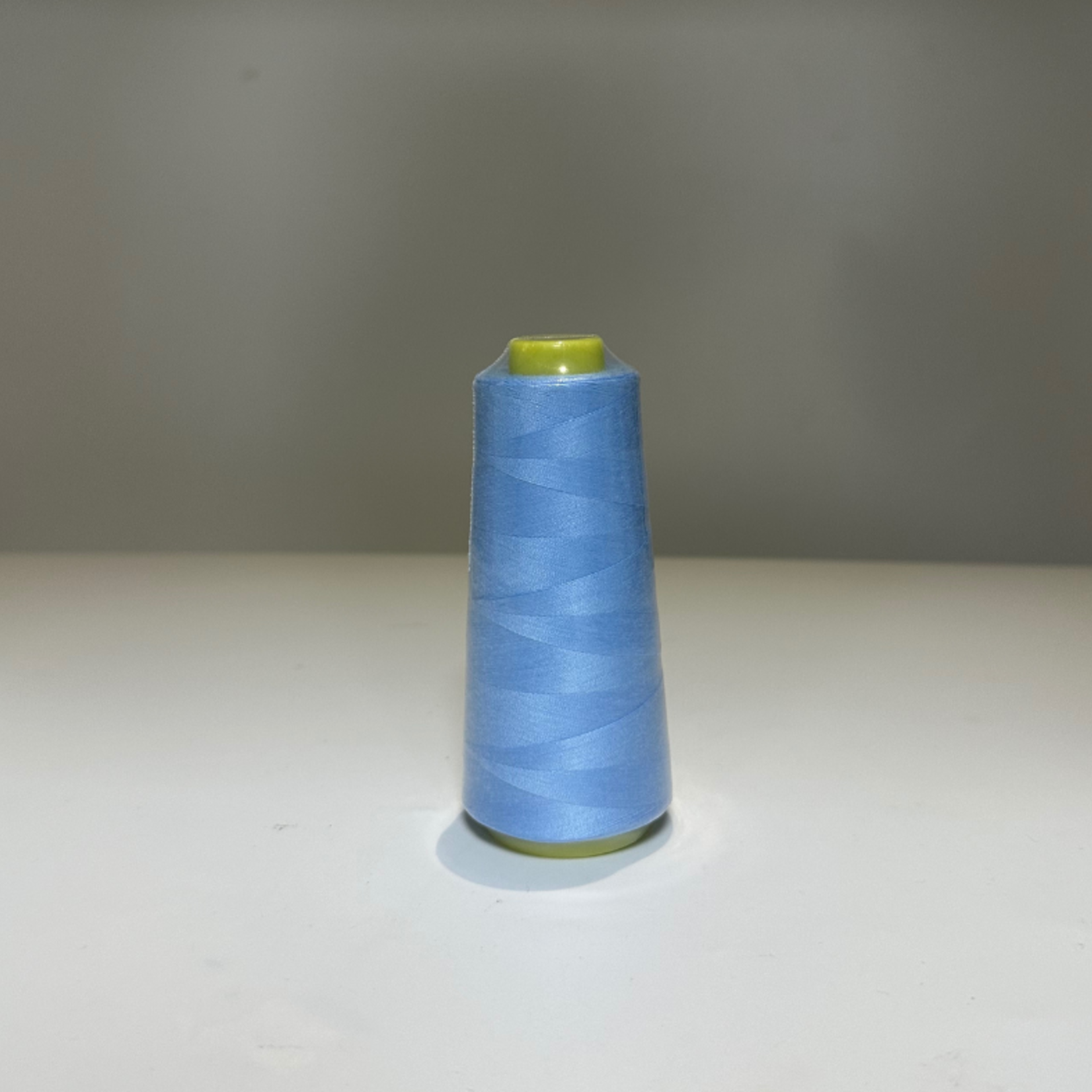 Universal Serging thread 2000 yards